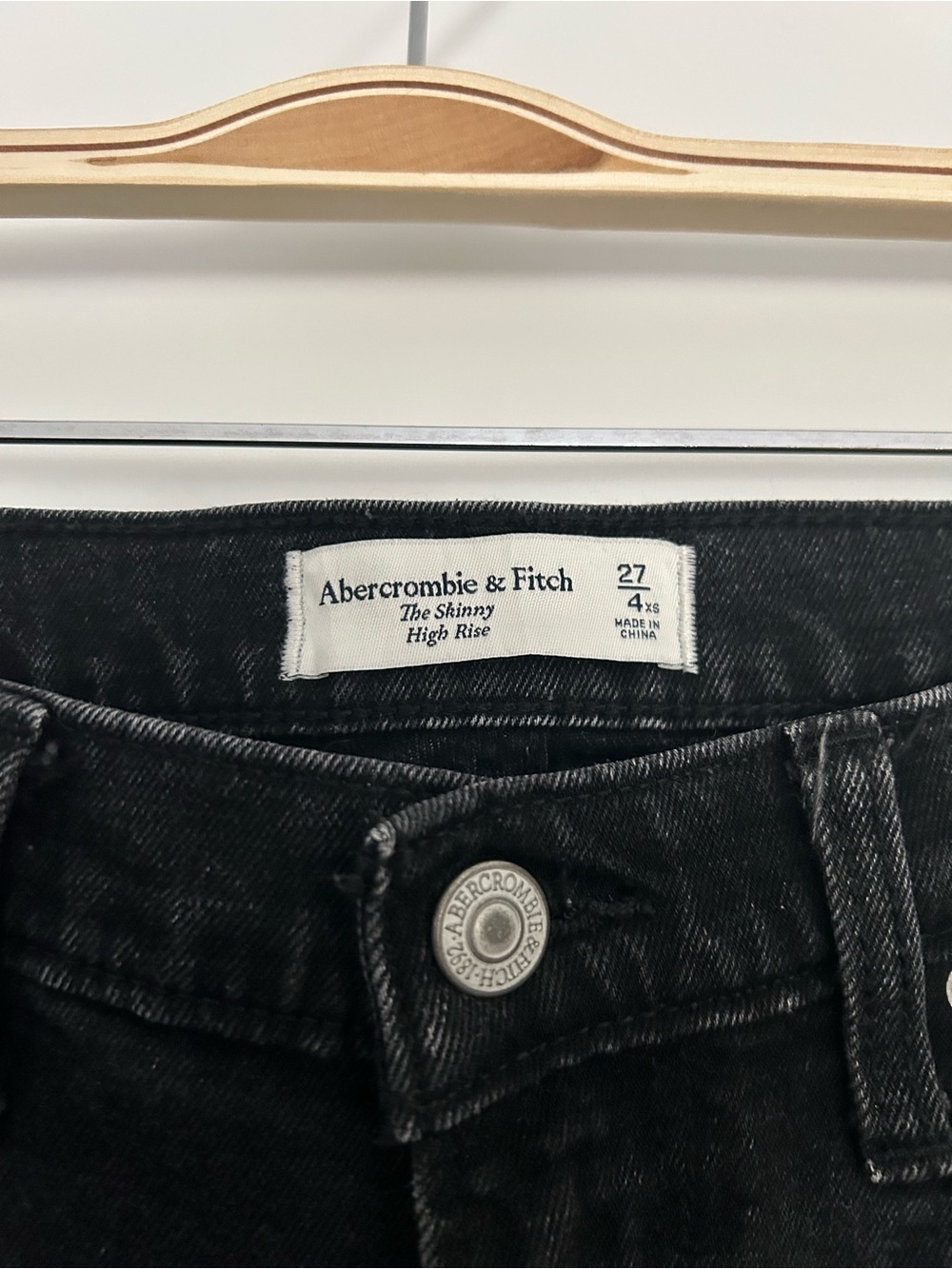 Abercrombie Black High Rise Split Hem Skinny Jeans - Picture 7 of 8